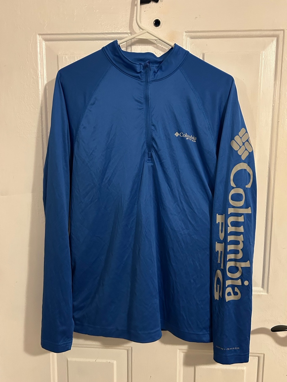 Columbia Men’s Blue Long-Sleeve PFG Shirt